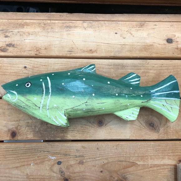 Handcarved Wooden Trout Fish Green Handpainted Cottage Cabin Decor New - Picture 4 of 4